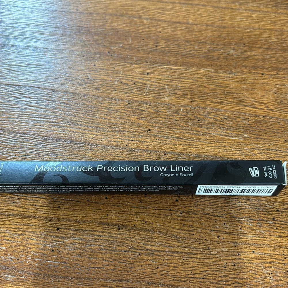 Younique brow liner light new